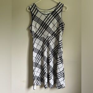 Motherhood maternity dress size medium